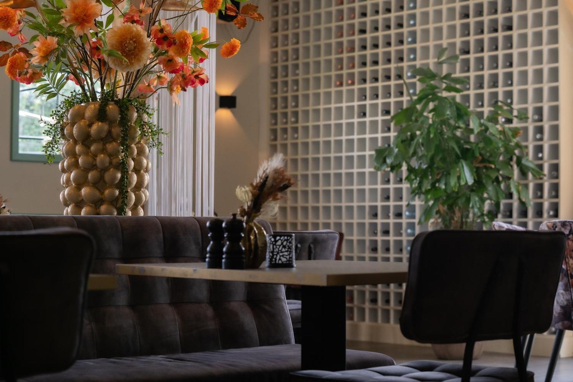 Hotel - Restaurant Hoeve Kromwijk Zoetermeer Bagian luar foto